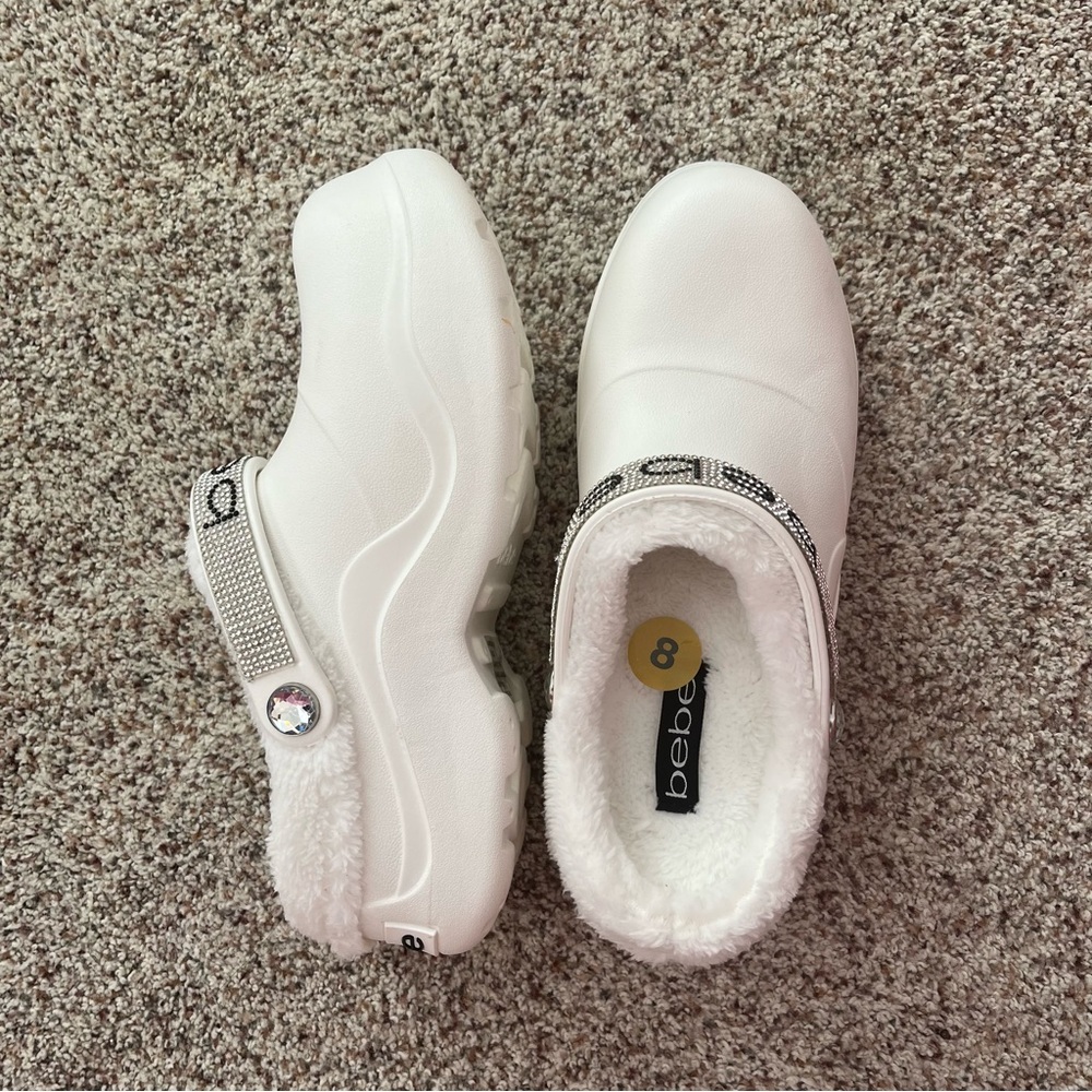 Bebe White Slippers with Fur Trim